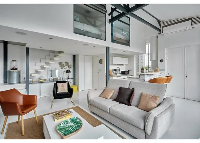 Duplex Center Of Paris By Studio Prestige